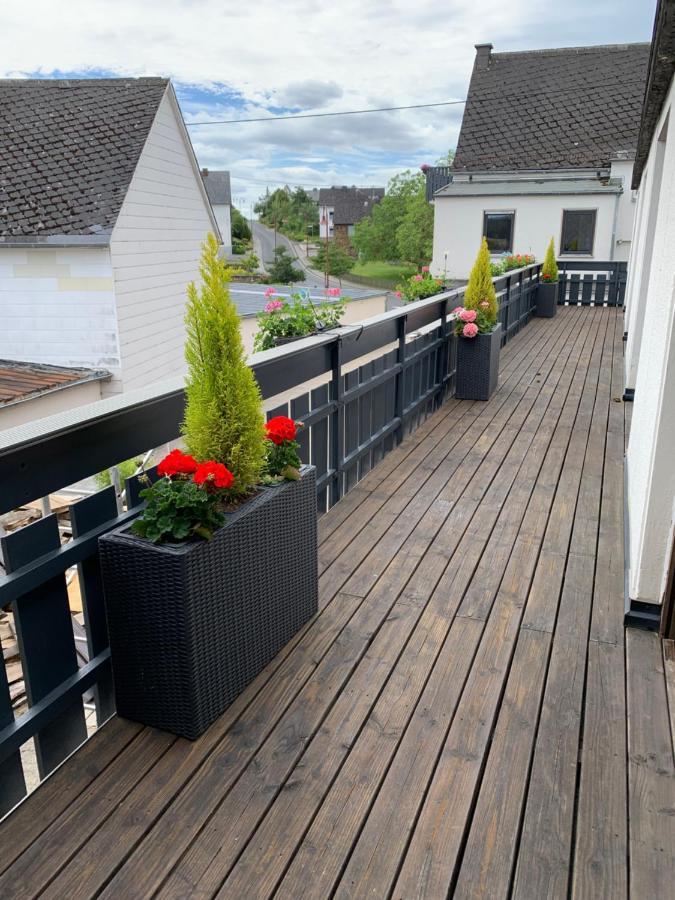 Mannebach  Vina Am Ring Bed & Breakfast エクステリア 写真