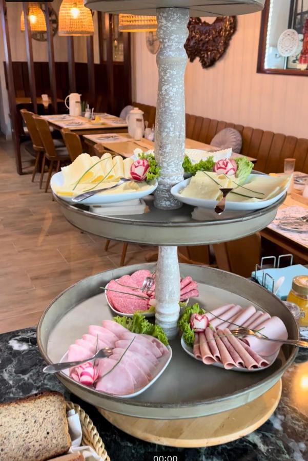 Mannebach  Vina Am Ring Bed & Breakfast エクステリア 写真