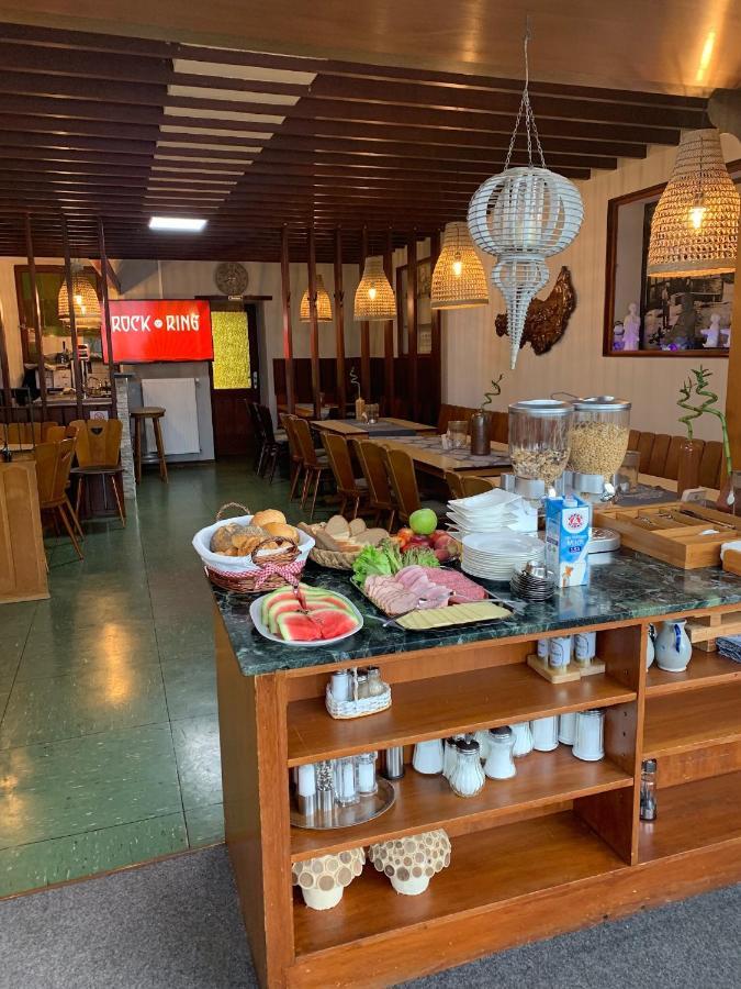 Mannebach  Vina Am Ring Bed & Breakfast エクステリア 写真